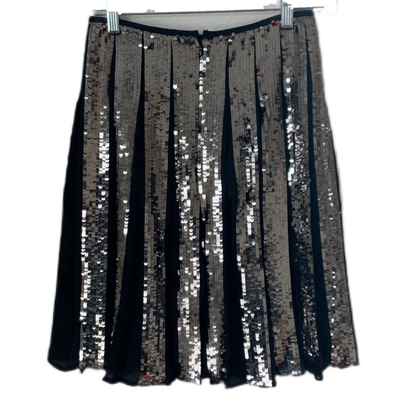 Ann Taylor SZ 2 Black/Silver Sequin Pleated Skirt | NWT - Picture 2 of 10